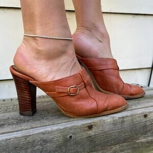 Vintage 70s 80s cognac heeled mules